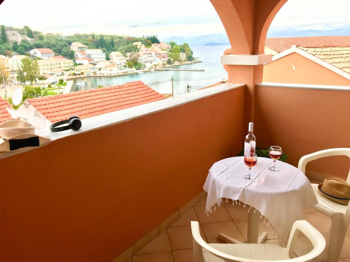 Porto Kassiopi Apartments Bagian luar foto