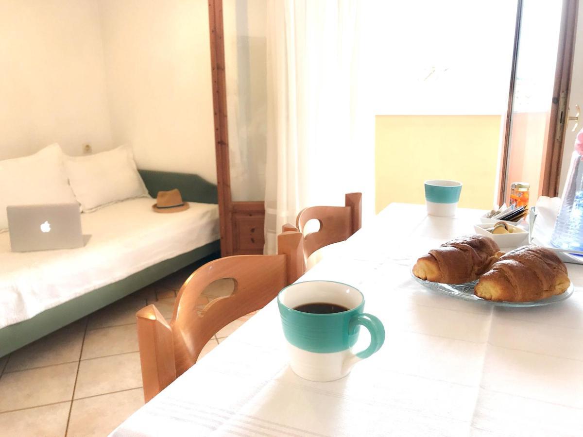 Porto Kassiopi Apartments Bagian luar foto