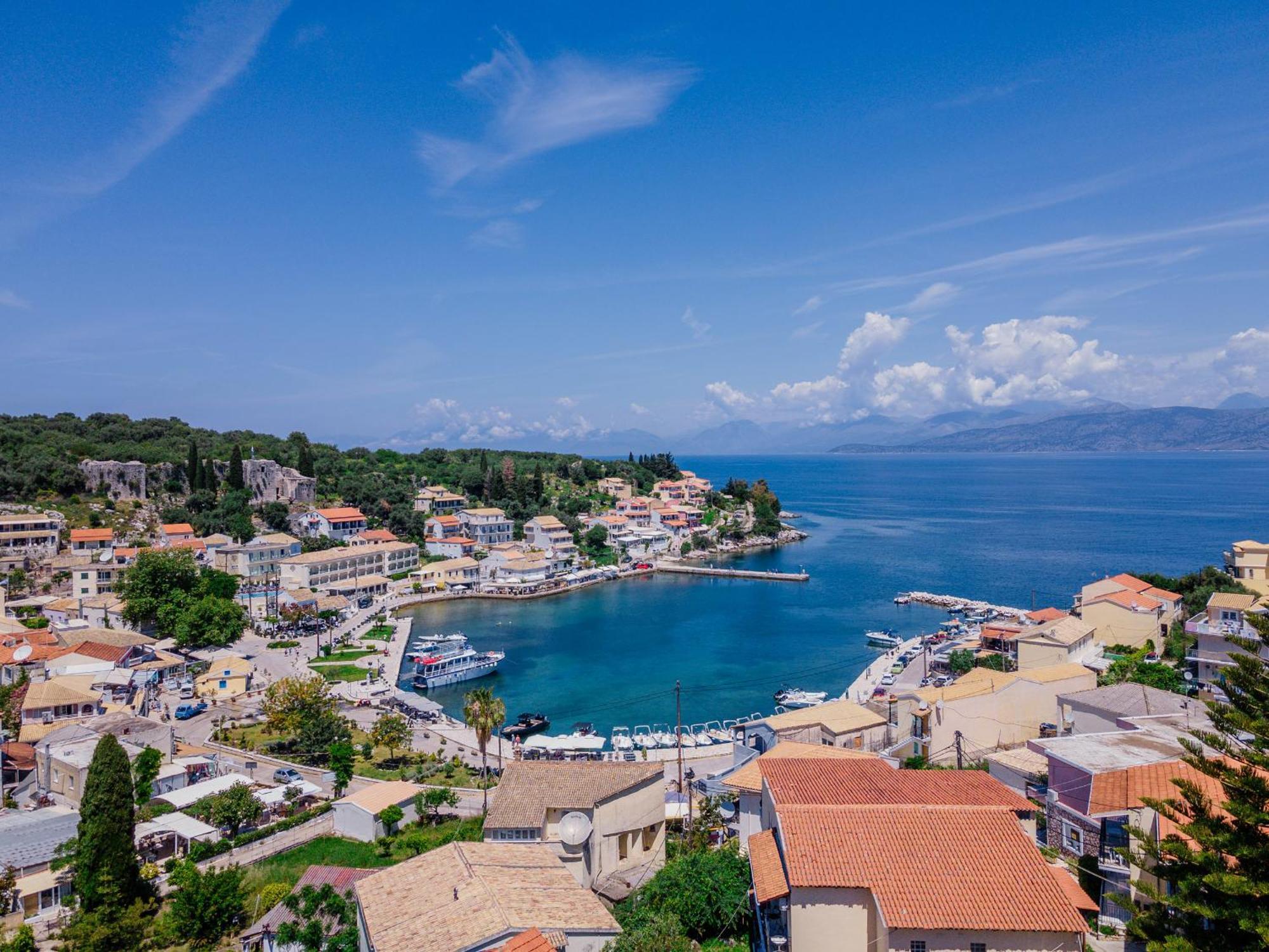 Porto Kassiopi Apartments Bagian luar foto